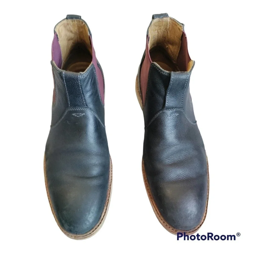 Florsheim pull-on black leather boots size 10.5 D